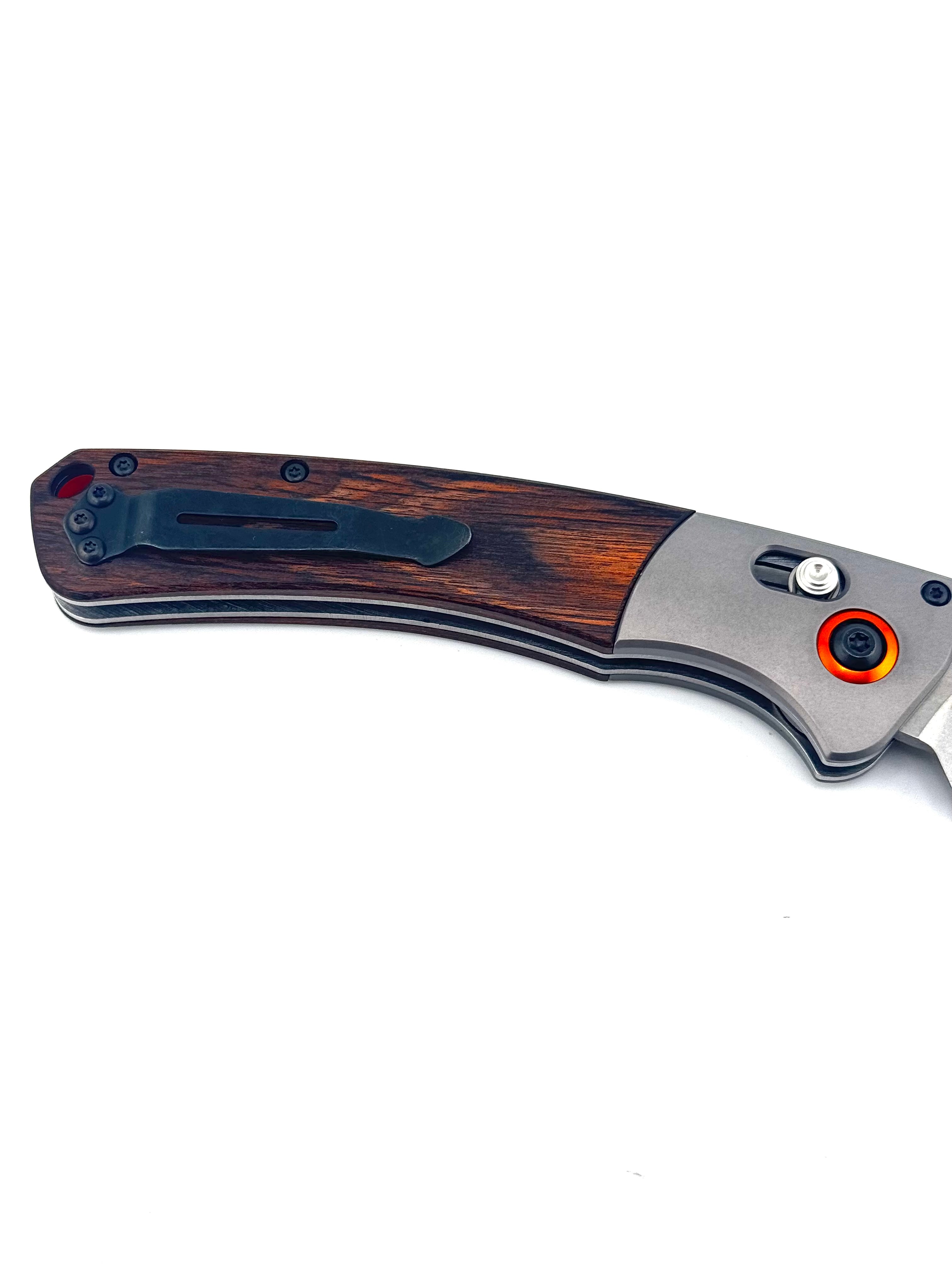 CROOKED RIVER Grey Aluminum & Wood