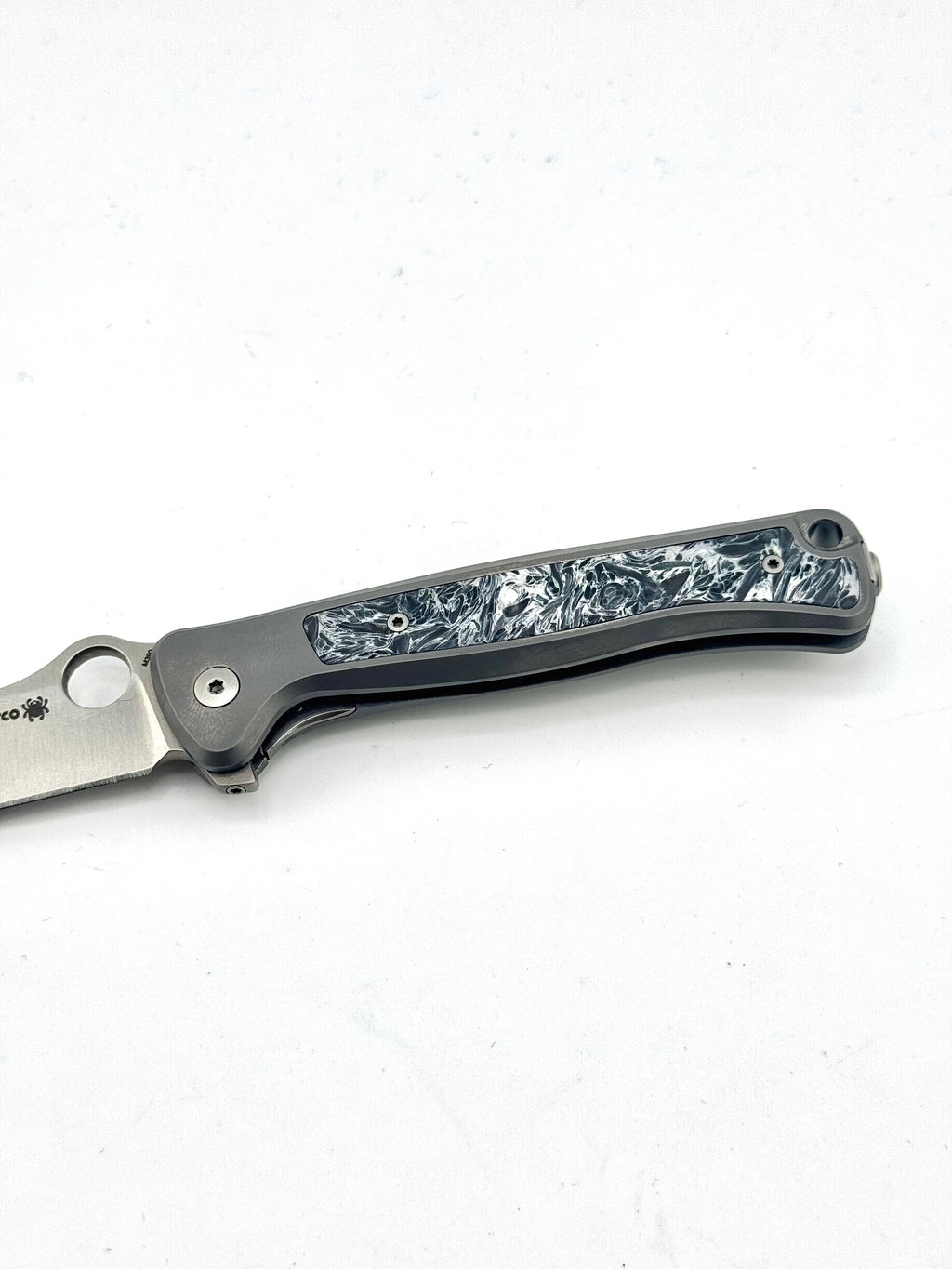 SLYM TITANIUM