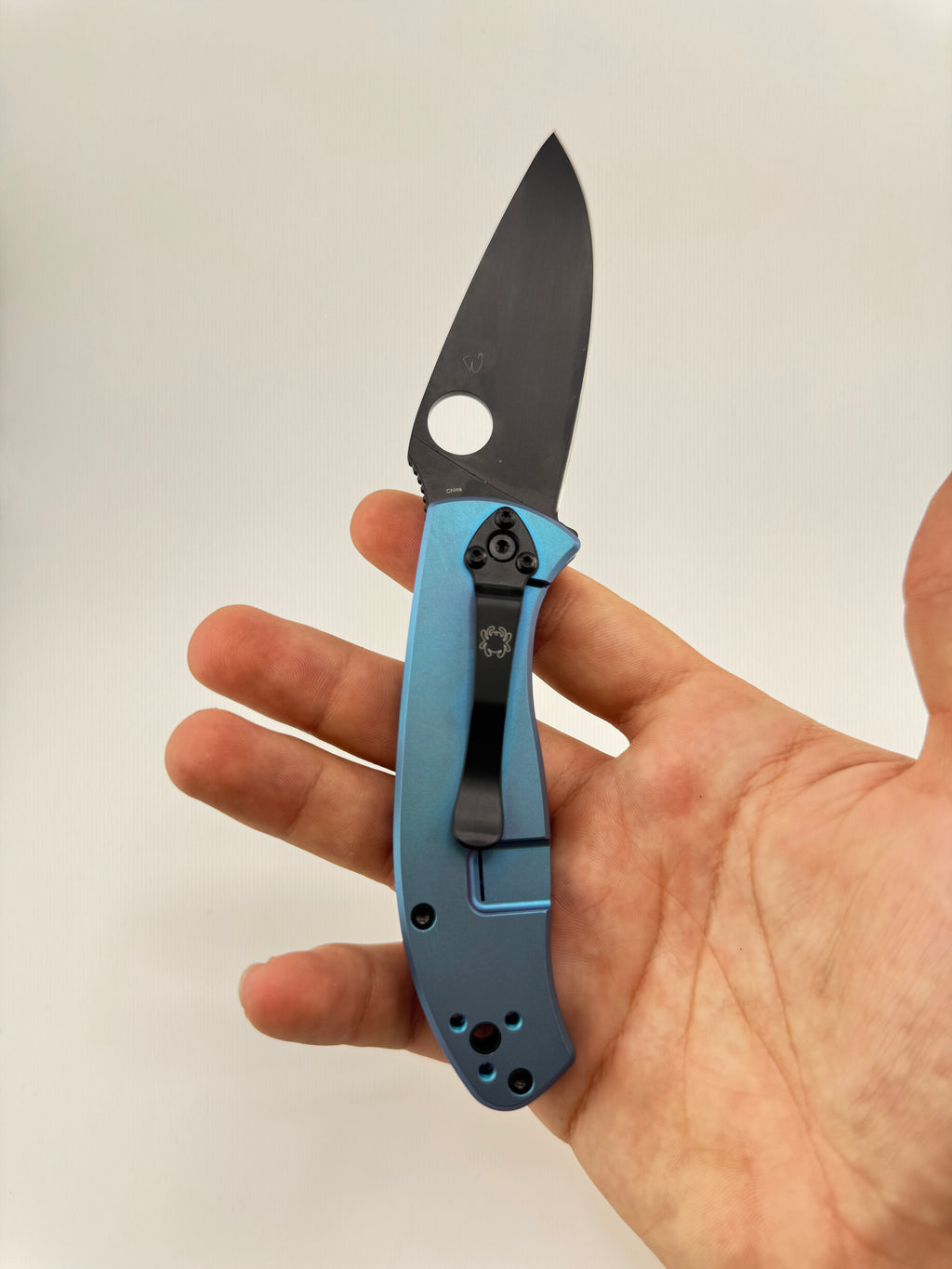 TENACIOUS Blue Titanium Black Blade