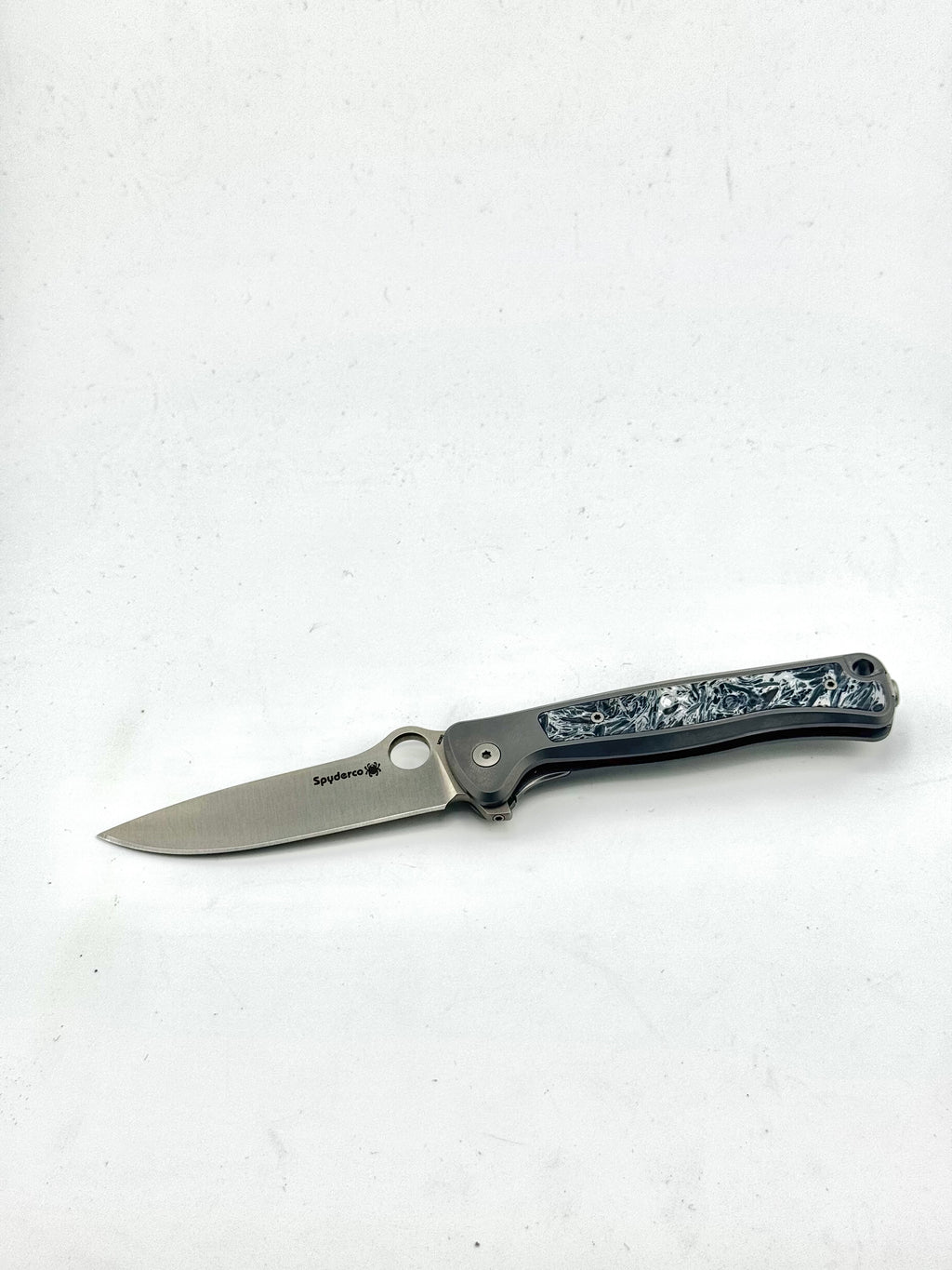 SLYM TITANIUM