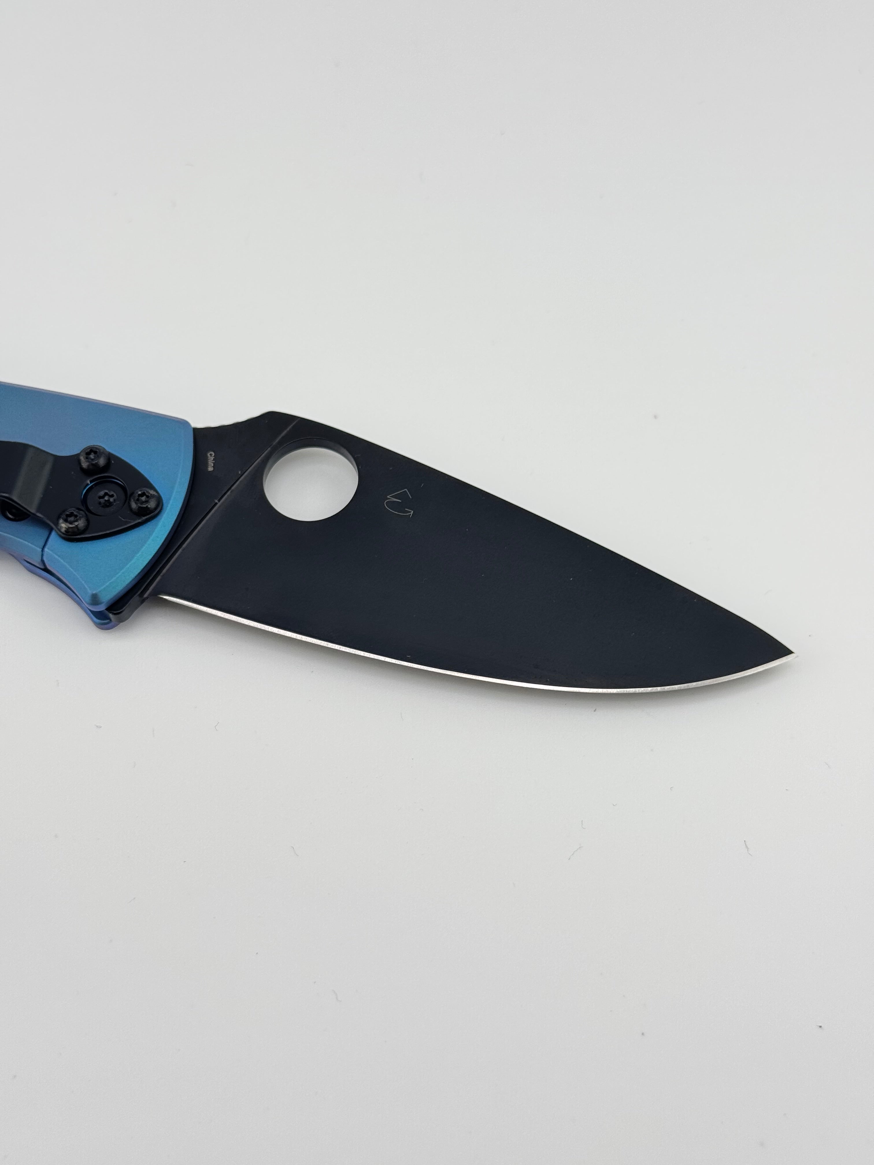 TENACIOUS Blue Titanium Black Blade