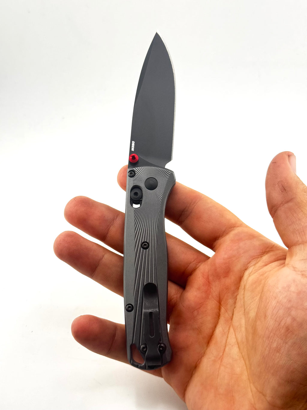 BUGOUT grey aluminum