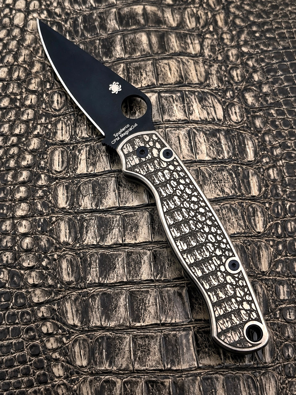 PARA MILITARY 2 (The Croc) Scales