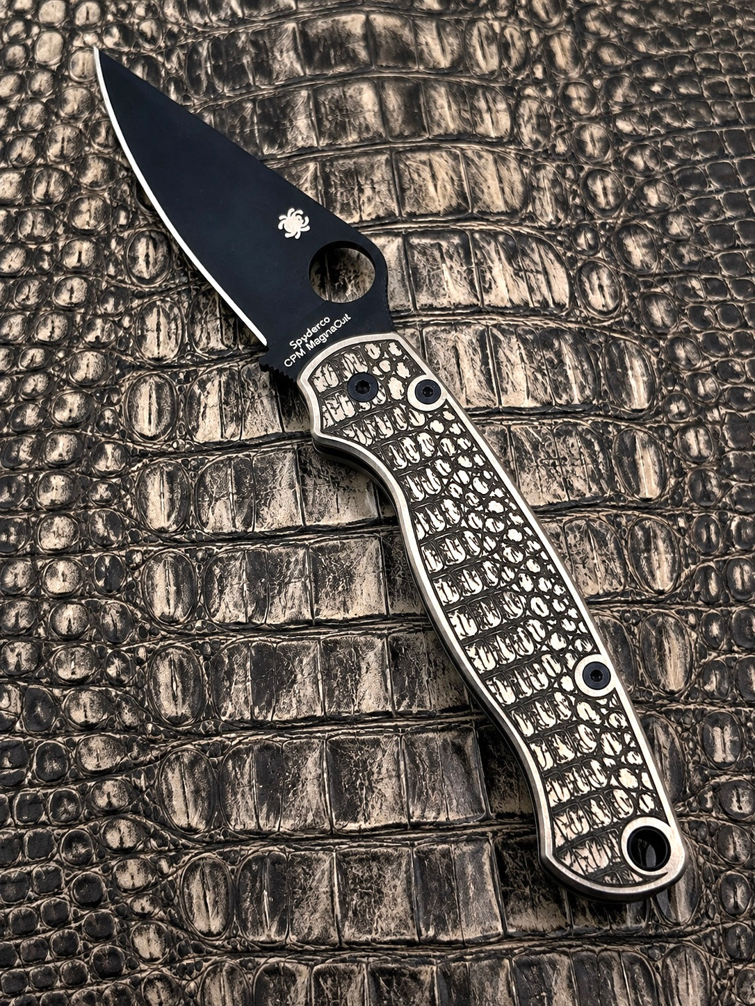 PARA MILITARY 2 (The Croc) Scales
