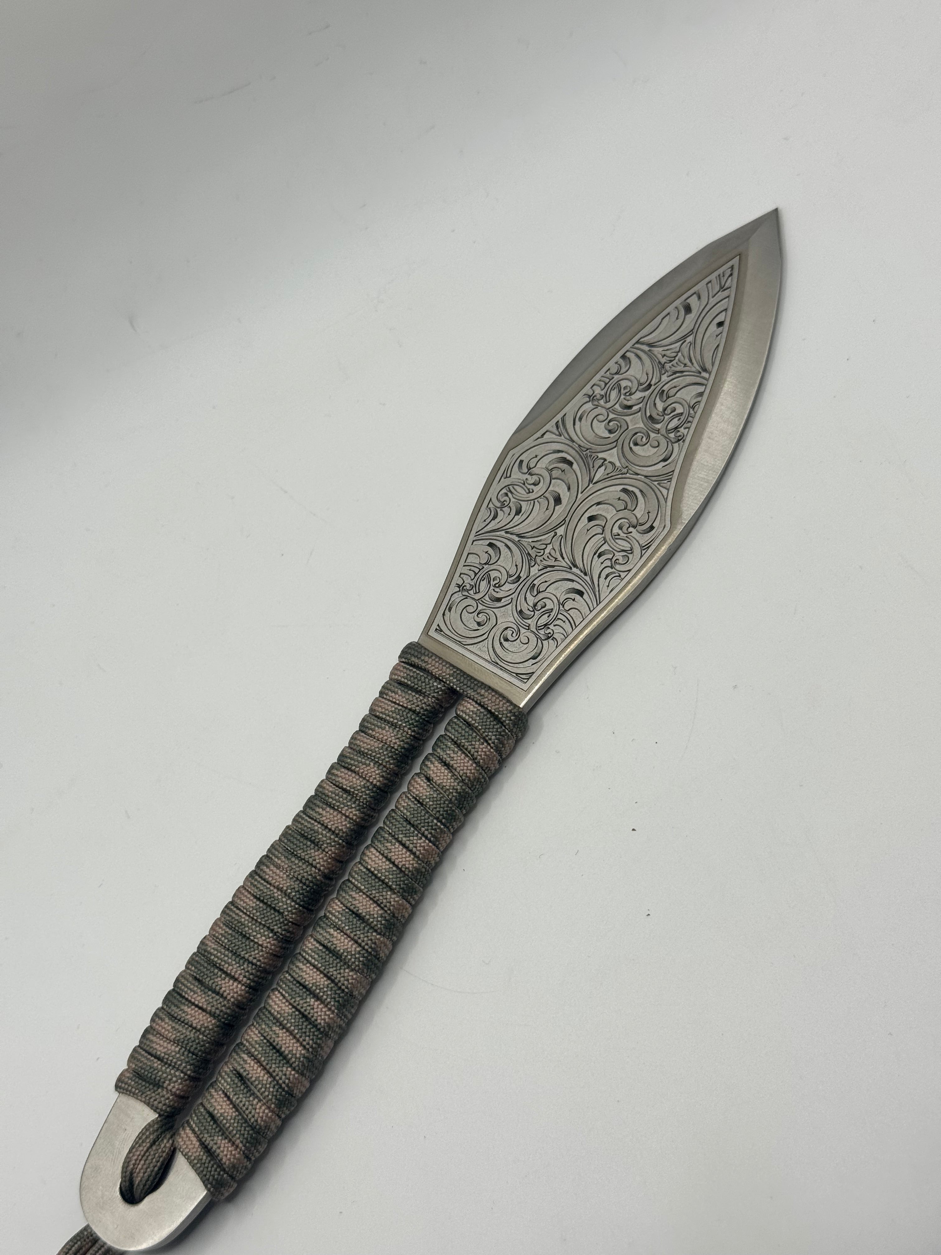 Scroll Design SOG Throwing Knife